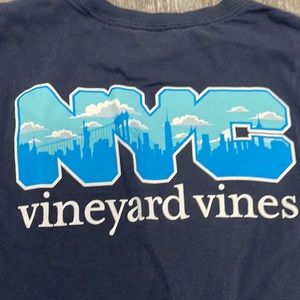 Boy (sz6) Vineyard Vines NYC Skyline Long Sleeve Tshirt in Navy Blue